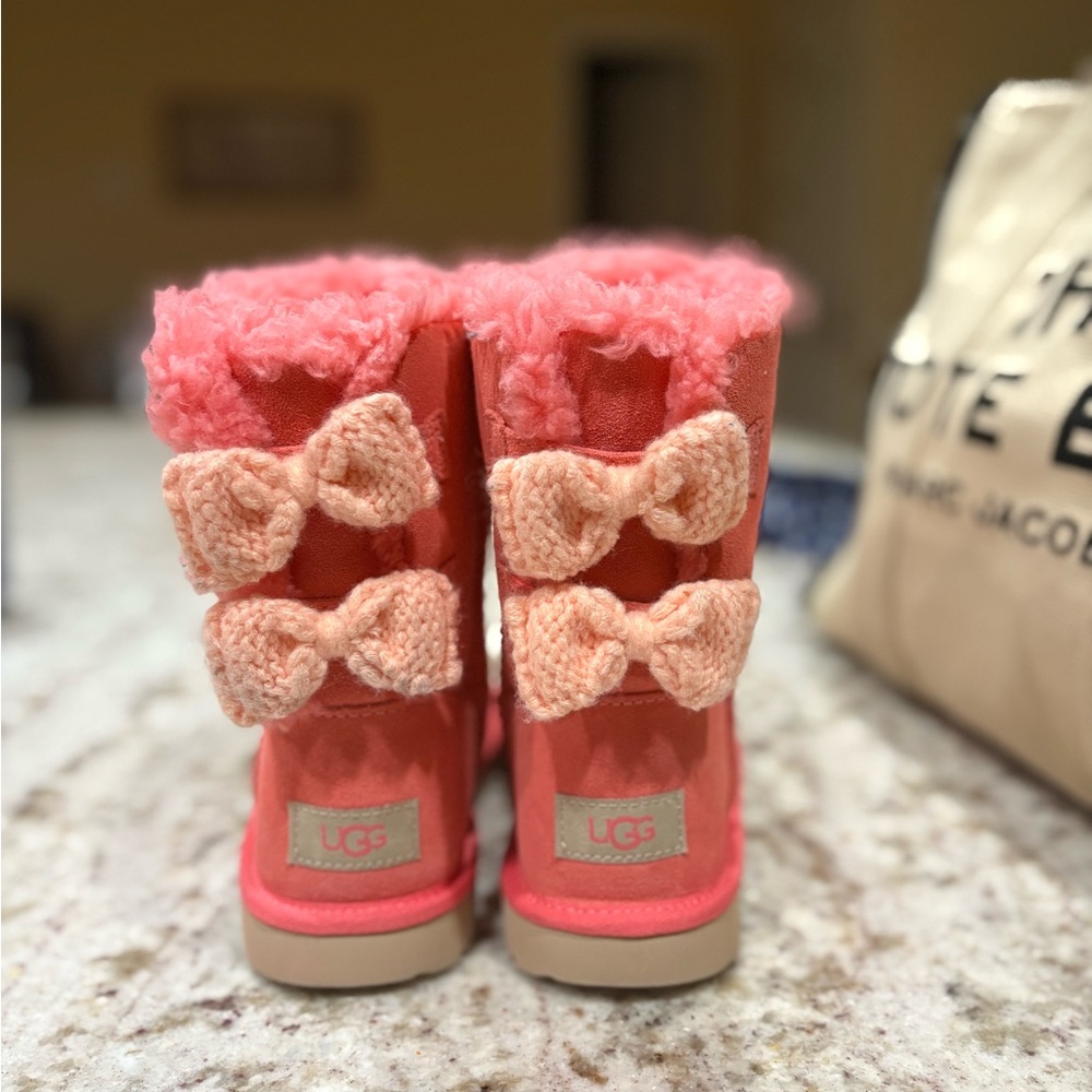 UGG Coral Boots with Knitted Bows